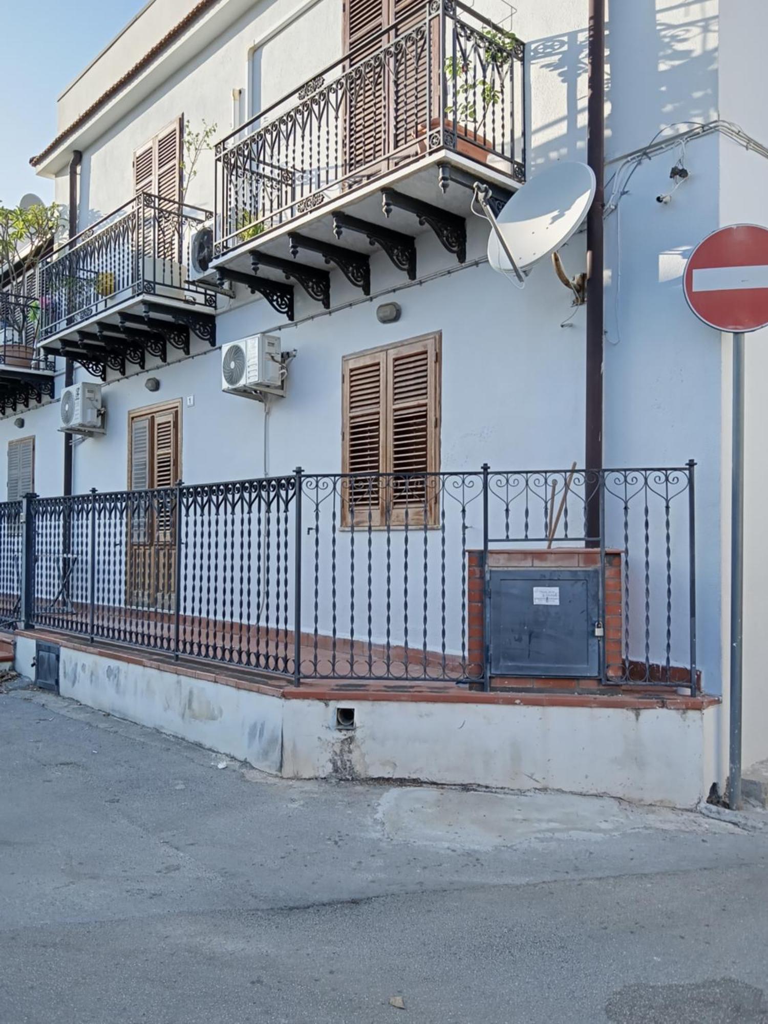 פלרמו Mondello La Piazzetta Apartment מראה חיצוני תמונה